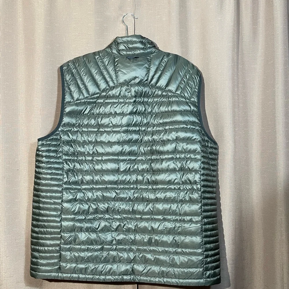 NWT Men’s XL Alaskan Hardgear Aniak Down Grey Vest by Duluth Trading Company